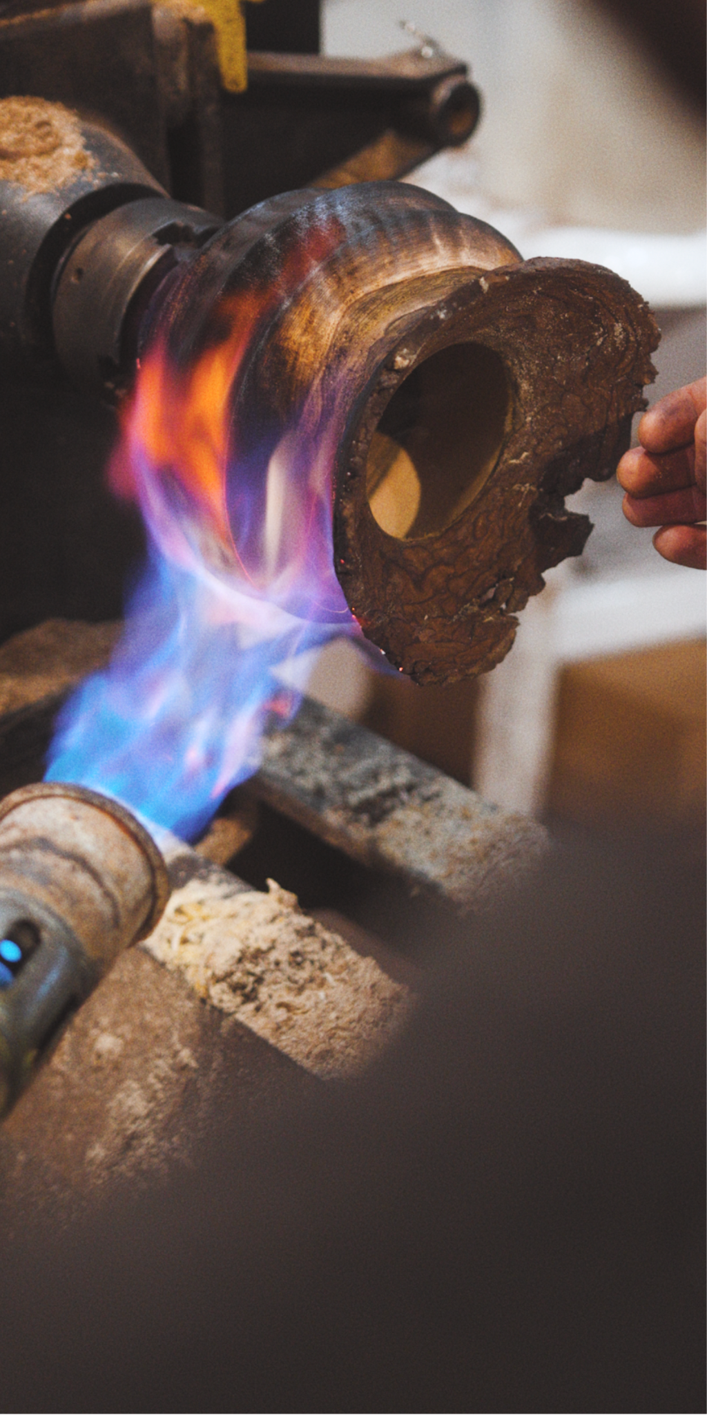 Bobby Keil shaping a wooden bowl