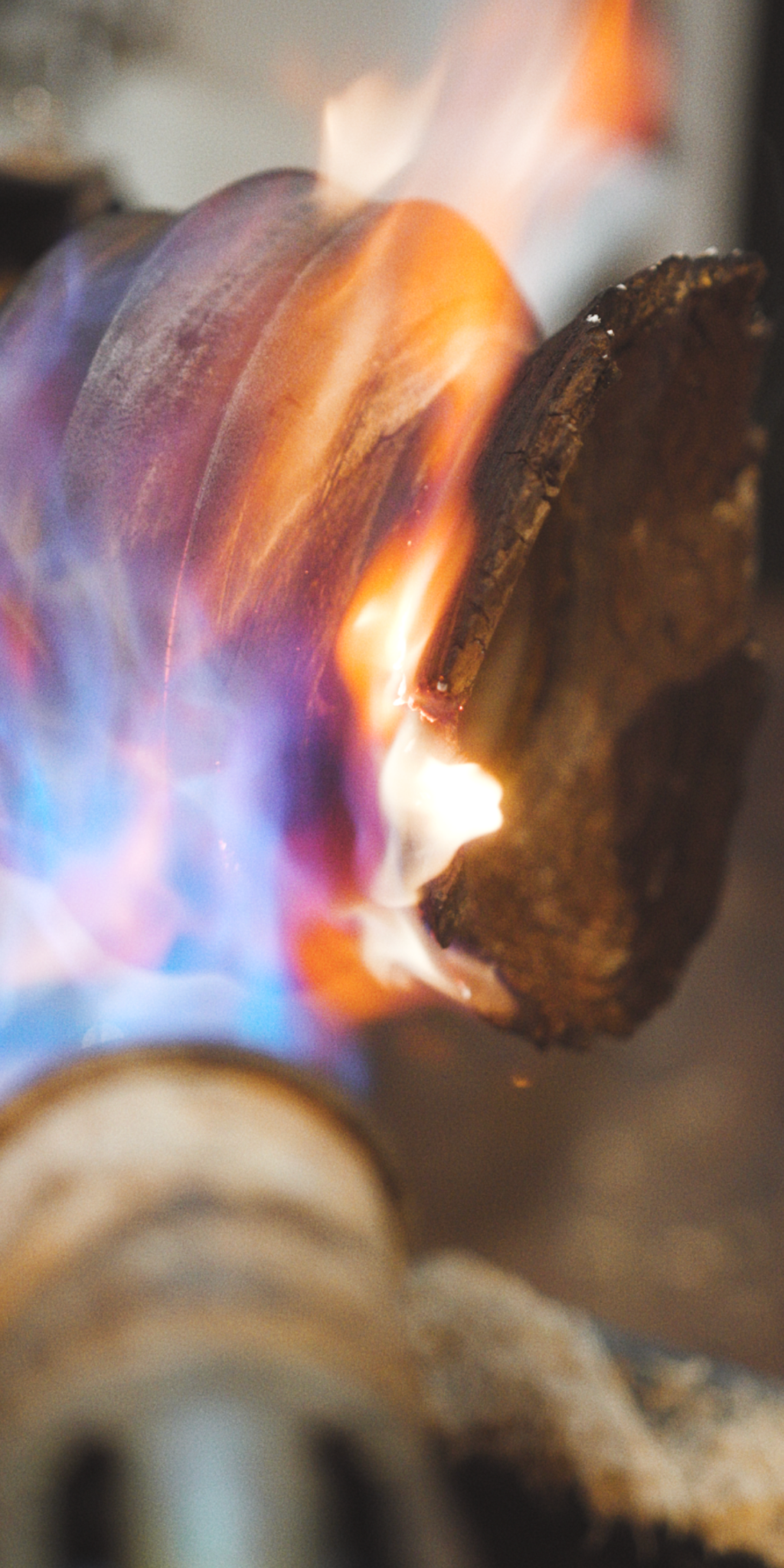 Bowl-making process in the Keil Studio workshop